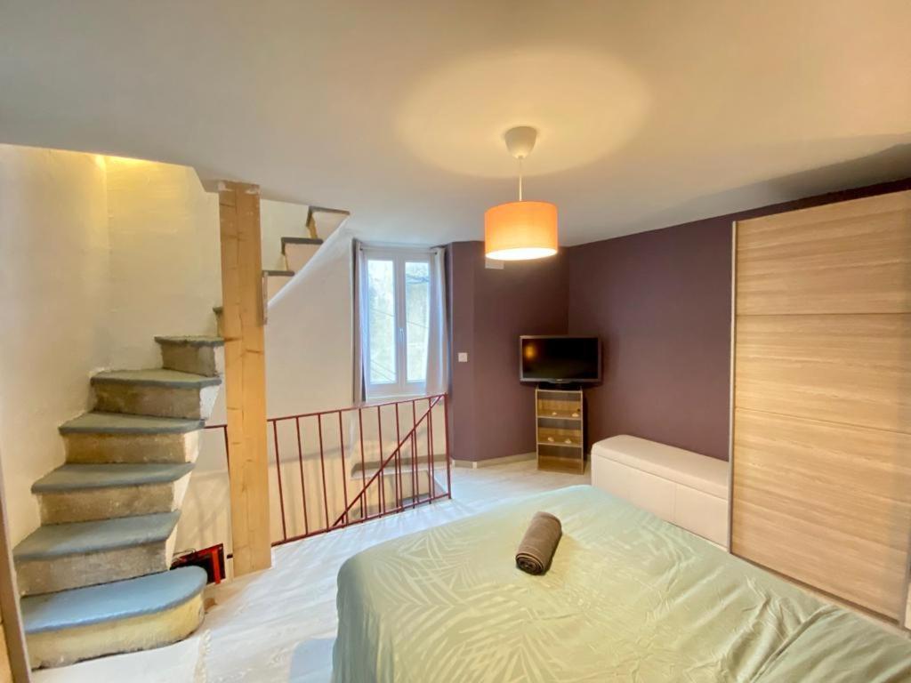 Agreable Maison De Dans Petit Village Auvergnat Apartment *