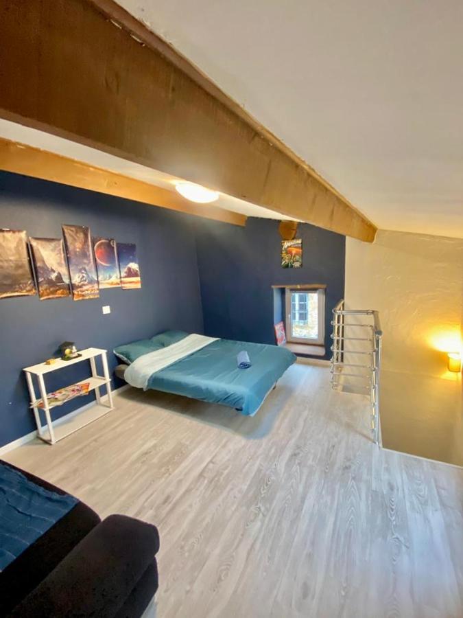 Agreable Maison De Dans Petit Village Auvergnat Apartment Corent